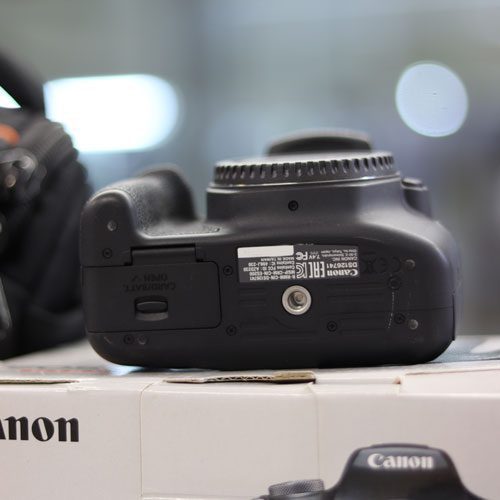 دوربین عکاسی کانن Canon EOS 2000D Kit EF-S 18-55mm IS II دست دوم