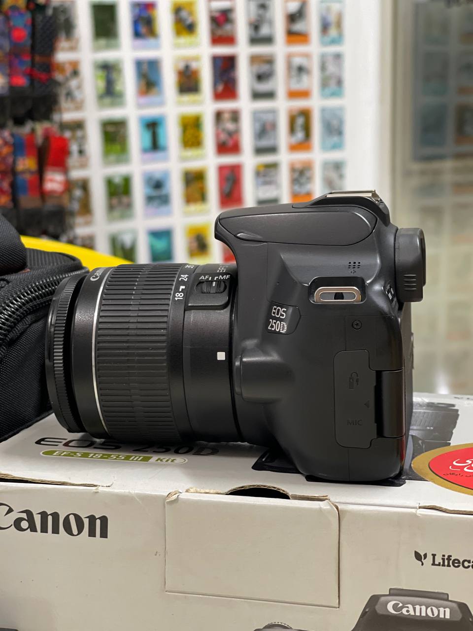 دوربین عکاسی کانن همراه لنز Canon EOS 250D Kit EF-S 18-55mm III کارکرده