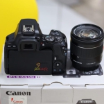 دوربین عکاسی کانن همراه لنز Canon EOS 250D Kit 18-55mm IS STM کارکرده