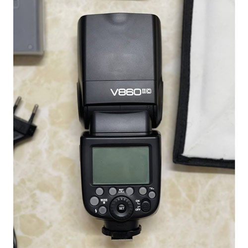 فلاش گودکس مدل Godox Ving V860II C کارکرده