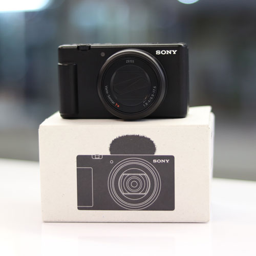دوربین دیجیتالی سونی Sony ZV-1 II Digital Camera کارکرده