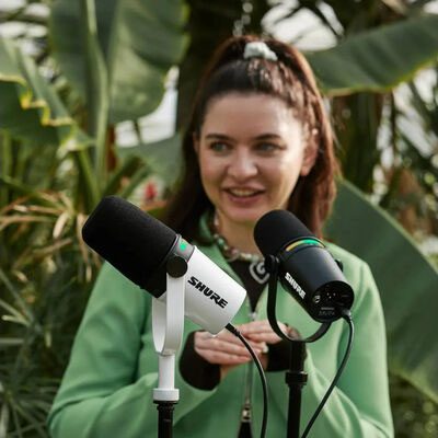 میکروفون پادکست شور Shure MV7+ Podcast XLR/USB-C Microphone
