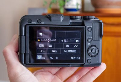 بدنه دوربین بدون آینه کانن Canon EOS R50 V Mirrorless Camera