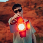 نور ثابت ژیون Zhiyun MOLUS X100 RGB Pocket Light